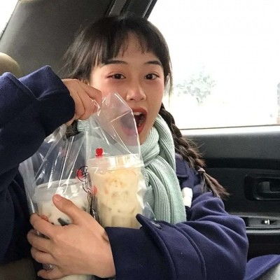 第一次和女生聊天的开场文案