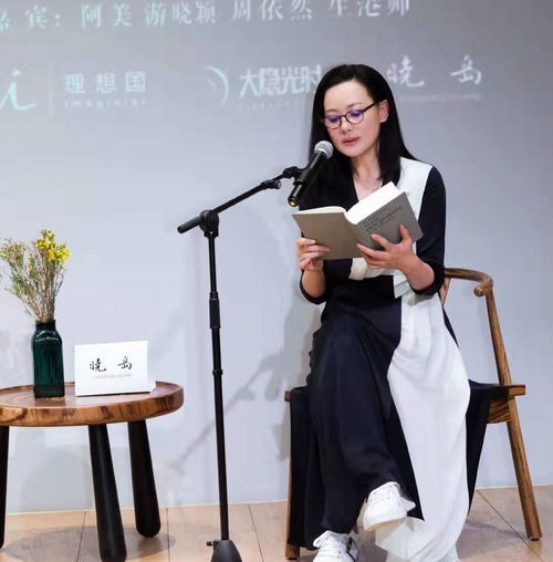 40岁的微胖中年女人,夏季如果不想穿短裤,这样穿搭能显瘦30斤