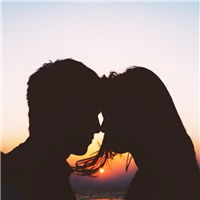 唯美意境情侣qq头像相处融洽浪漫的男女两人在一起的图片