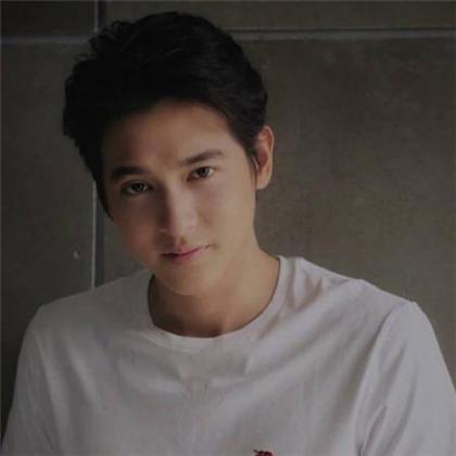 微信头像男生阳光,不想做一个本事小脾气大的男生
