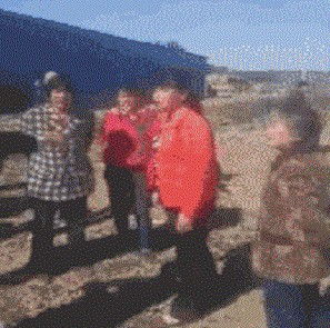 大妈吵架表情包gif动态图片高清无水印完整版app下载大妈吵架表情包gif动态图片高清无水印完整版下载v1.0