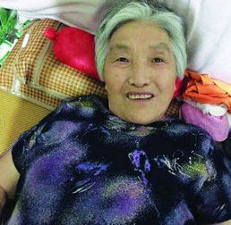 69岁老人当肉垫救坠楼男童别担心我有医保