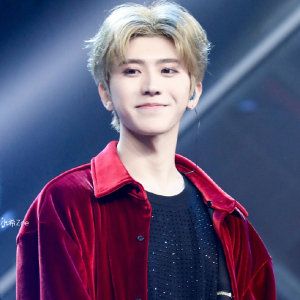 希望蔡徐坤陈立农...你们能一直火下去
