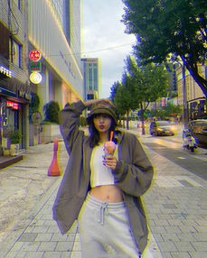 人间芭比lisa到底有多瘦她51cm的腰竟跟我腿一样粗