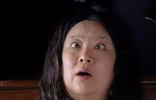 还珠格格尔泰胖揍容嬷嬷,老版真解恨,新版就是来搞笑的吧