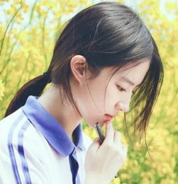 刘亦菲17岁广告照曝光,无美颜无特效,网友这才是真正的清纯