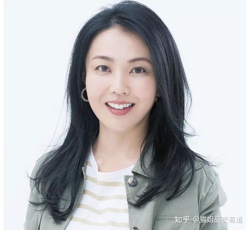 40岁女人年底烫发,是烫大卷还是烫小卷关键要看脸型
