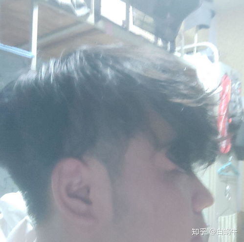 男生头发留长的过程留到可以扎辫子怎么熬
