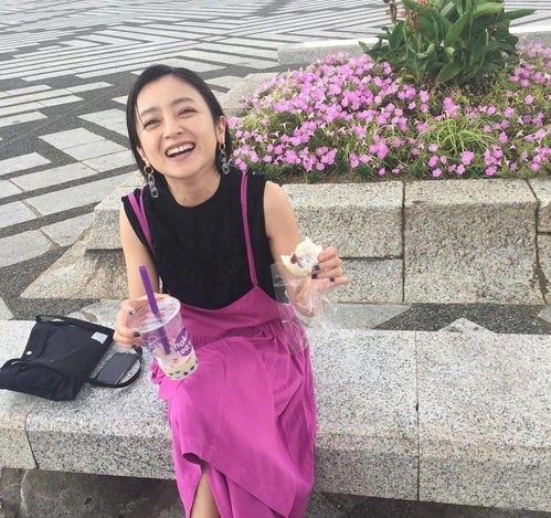 40岁的她凭借娃娃脸走红,女人保持年轻的心态,才能活得无惧岁月