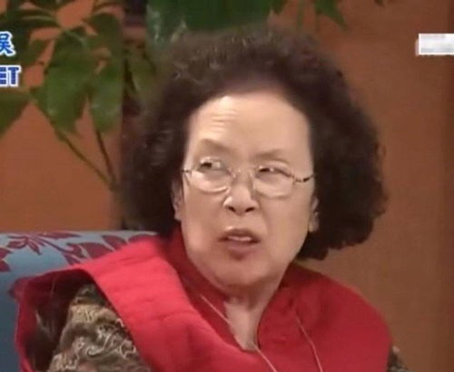 搞笑一家人中的每个字符都太实,喜欢天下壮士罗文姬