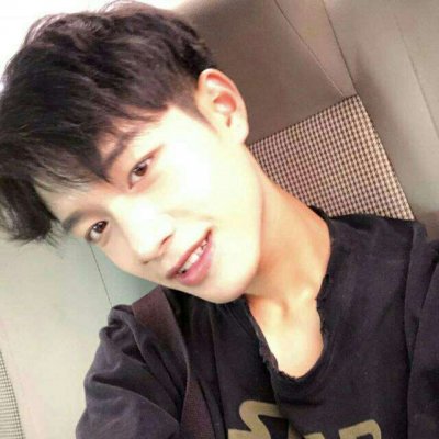 阳光男神头像侧面阳光型男生头像