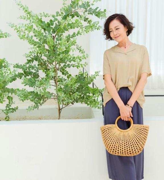 建议中年女人少穿运动鞋,多穿这4双夏季鞋更加优雅时髦