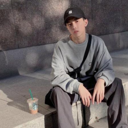 成熟男生微信头像,成熟男人头像是否适合你的口味