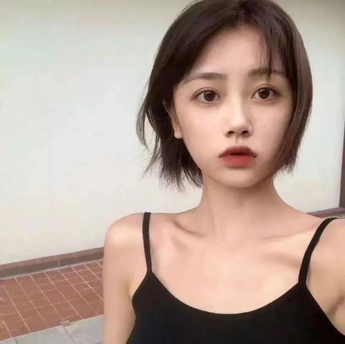 单曲循环的歌词里都是遗憾