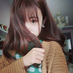 要有多勇敢就有多悲伤女生自拍