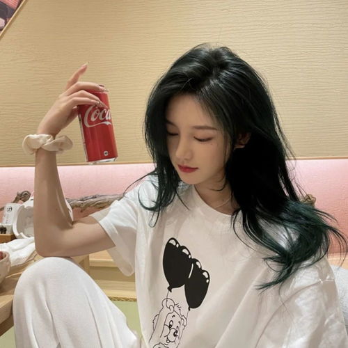 女生头像放松点生活,你没那么多观众