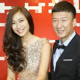 黄渤70后老婆,孙红雷80后老婆,王迅90后老婆,差别不是一般的大