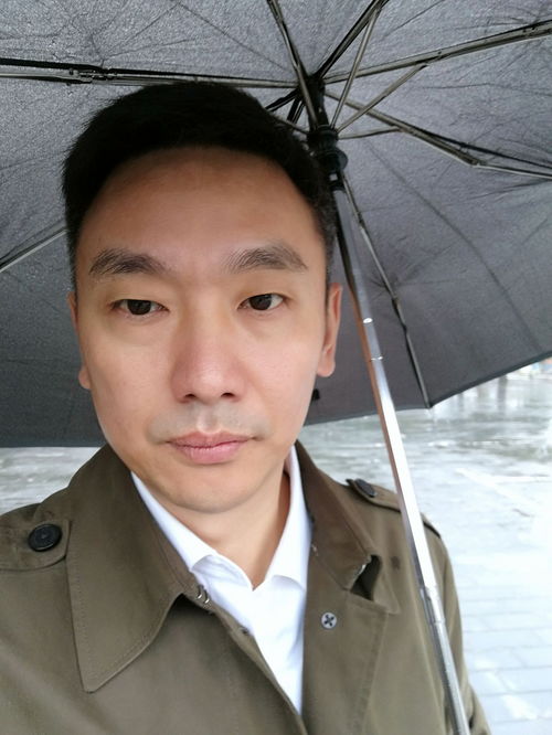 一个男人活到中年,怎么样才能不变得既油腻又猥琐