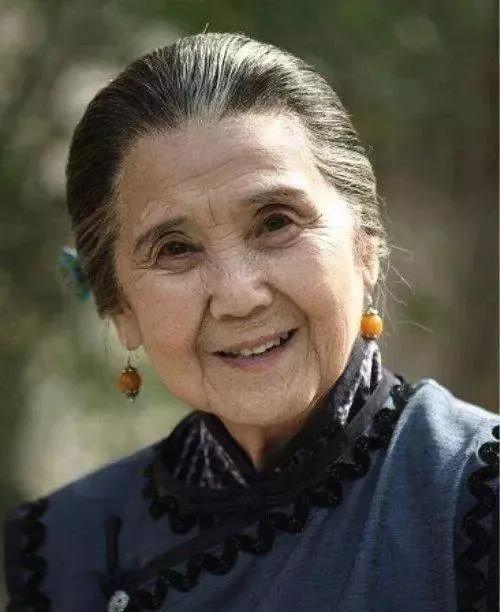 荧屏最慈祥奶奶鲁园去世,享年91岁,生前曾饰演小花奶奶