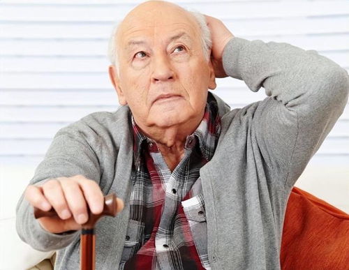 痴呆和午睡有关医生劝告60岁以后的老人,睡觉谨记3不睡
