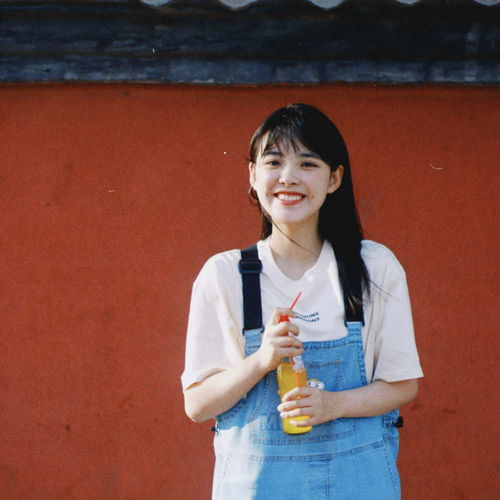 假装爱你,女生头像