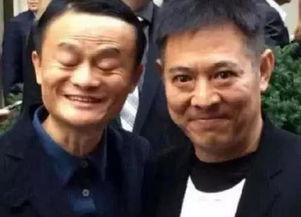 明星和马云的合影成龙把马云当小弟,最后一张摄影师想搞事情吗