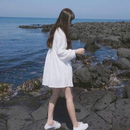 头像简约女生背影