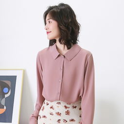 30岁的职场女人,开春一件春装衬衫,穿出2019年早春的浪漫