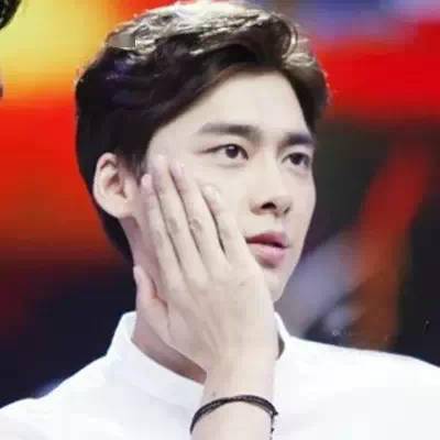 三十多岁男人头像图片