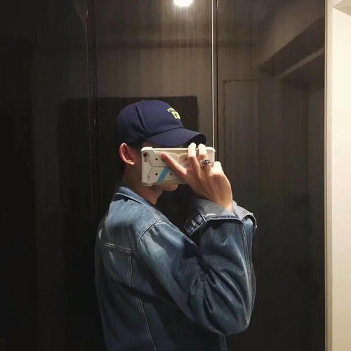 挡脸男