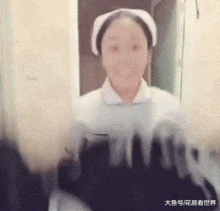 爆笑gif图通过姑娘的这个表情就能看出来