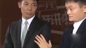 何炅你不是公开了吗撒贝宁分析案情,张若昀否认有女朋友被怼