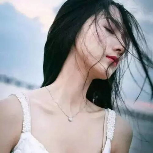 侧脸女生头像,目光所及全都是你