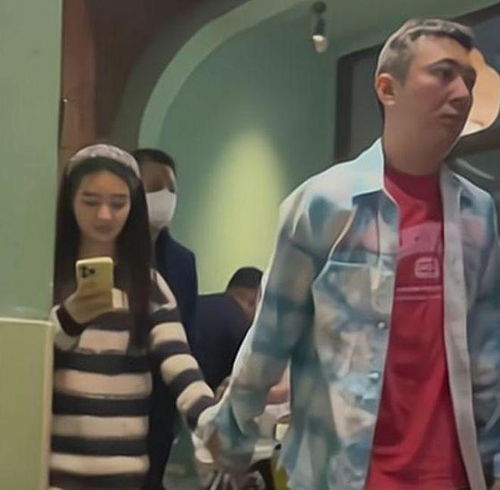 王思聪与网红喝下午茶,女方被扒已婚有娃,两人关系引发猜测