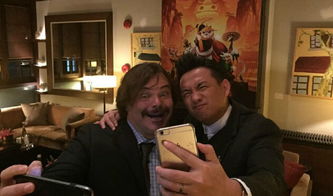 黄磊微博晒搞笑自拍好一组活动的表情包