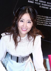 林志玲和林心如都40多岁了,无修图一个少女依旧,一个甜成公主