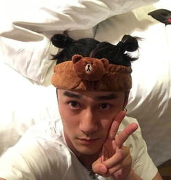只需要五个步骤,就能扎出比白百何更美的双丸子头