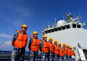 海军第三十批护航编队在太平洋完成首次补给