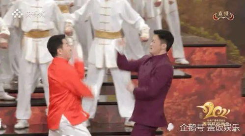 央视春晚十大亮点岳云鹏实力挽救口误,吴京被做成表情包太搞笑