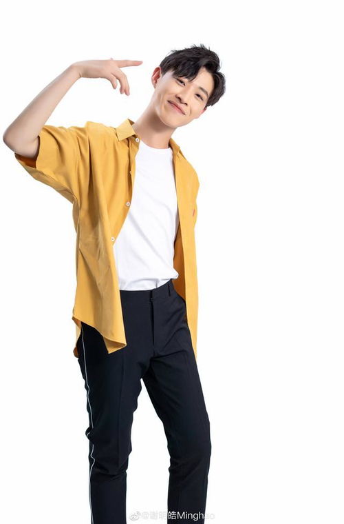 1小时喷56位明星,谢明皓放石锤证明和蔡徐坤关系,网友真搞笑