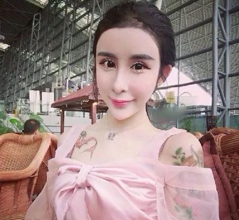 15岁女生自拍头像