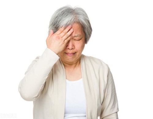 64岁阿姨哭诉和68岁的男人搭伙过日子,以为很幸福,结果很凄惨
