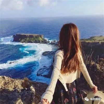 最老得慢的生肖女,身材好,最养眼,50岁后人老珠未黄