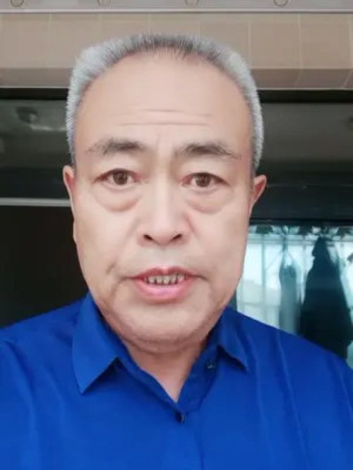 孩子成长的钱不能赚老人长寿的钱不够赚女人爱美的钱不能赚男人好色的钱不能赚它会在不同时间以不同方式变本加厉吐出来