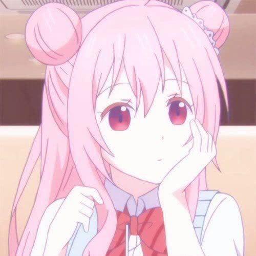 粉头发红眼睛扎着两股团子发型的动漫女生动漫女,穿的是校服