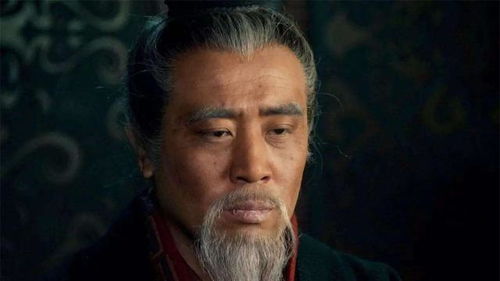张飞遭人暗害,刘备得知后面无表情讲出4字,赵云听后想回老家