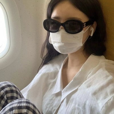 女生简约时尚风格头像高清
