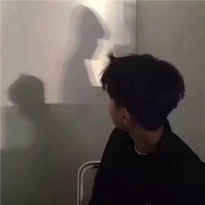 微信头像男图片深沉男人背影生疏孤独的男生背影头像微信