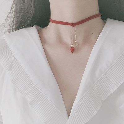 小众超仙气少女的草莓锁骨项链森系网红甜美项圈短款简约脖子饰品