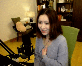 每日轻松一刻12月18日认真工作的女人,真的好美